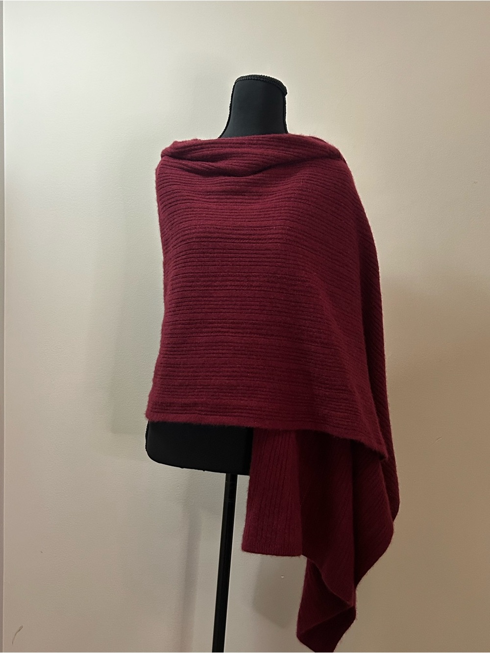 Tommy Bahama 100% Cashmere Burgundy Ribbed Wrap Shawl Stole
